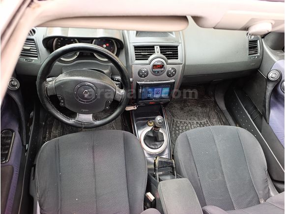 Cam tavanlı Renault Megane 1.5 dCi Dynamique 2005 Model Van
