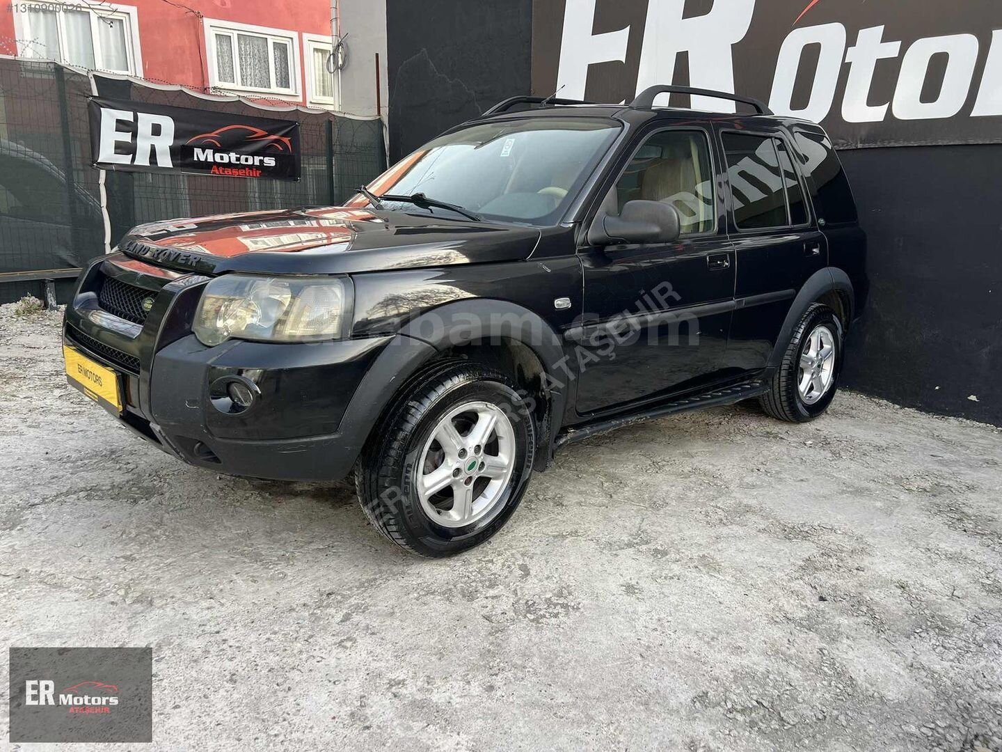 Galeriden Land Rover Freelander 2.0 TD4 HSE 2004 Model İstanbul 333.000 km Siyah 4