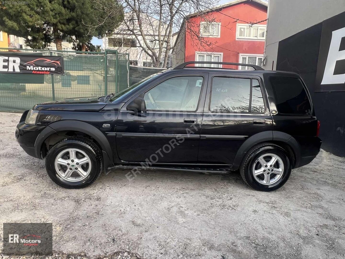 Galeriden Land Rover Freelander 2.0 TD4 HSE 2004 Model İstanbul 333.000 km Siyah 6