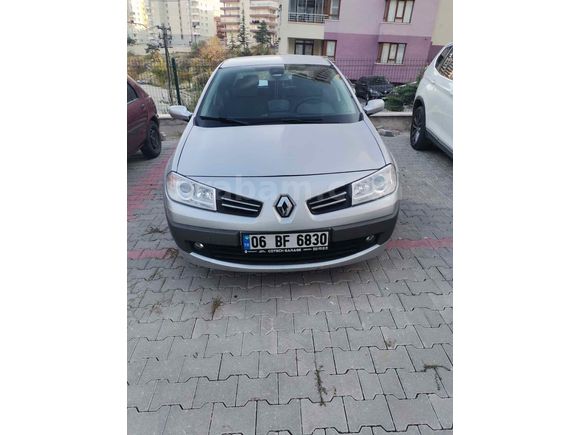 Sahibinden Renault Megane 1.5 dCi Expression 2007 Model  300.000 km Gri (Gümüş)
