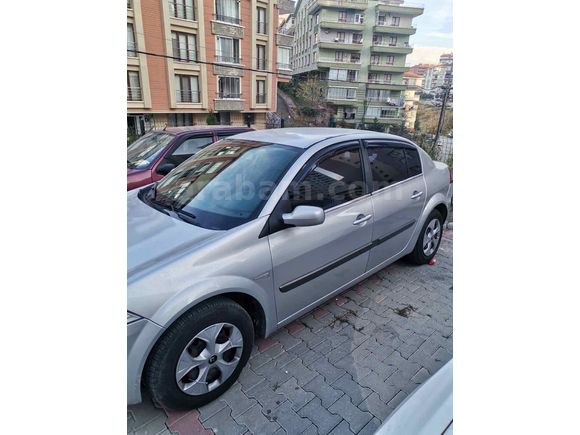 Sahibinden Renault Megane 1.5 dCi Expression 2007 Model  300.000 km Gri (Gümüş)