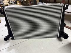 0995002400 ıntercooler radyatörü mercedes w205 c180/c200