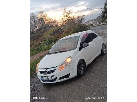 Sahibinden Opel Corsa 1.3 CDTI Cosmo 2007 Model  430.000 km Beyaz
