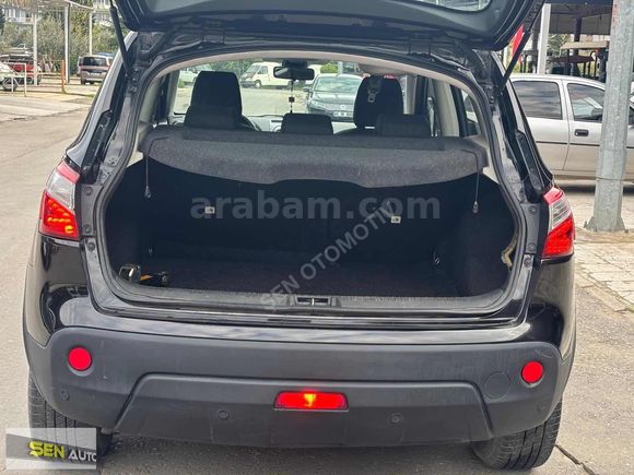 ŞEN OTOMOTİVDEN NİSSAN QASHQAI takas olur kart geçer