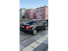 Sahibinden Ford Focus 1.6 Ghia 2006 Model  133.000 km Gri