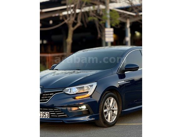 Sahibinden Renault Megane 1.3 TCe  2021 model 