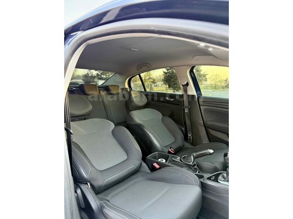 Sahibinden Renault Megane 1.3 TCe  2021 model 