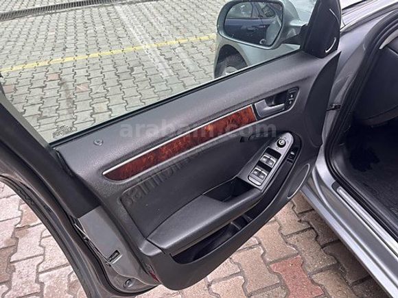 2.0 TFSI Quattro takas olur