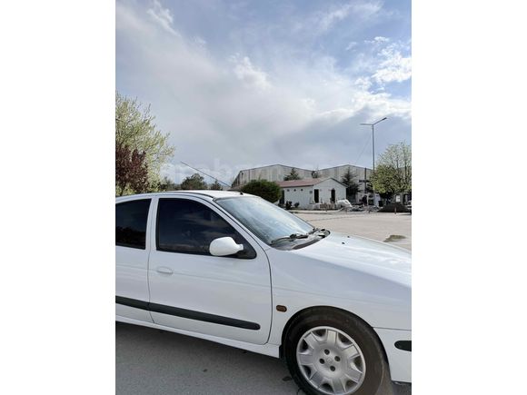 Sahibinden Renault Megane 1.6 RXT 2001 Model 
