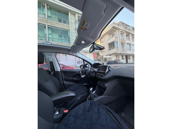Sahibinden Peugeot 208 1.5 BlueHDi Signature 2020 Model 