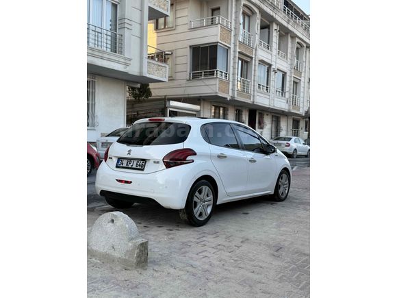 Sahibinden Peugeot 208 1.5 BlueHDi Signature 2020 Model 