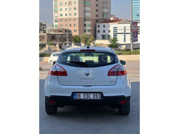 Sahibinden Renault Megane 1.5 dCi Privilege 2012 Model 
