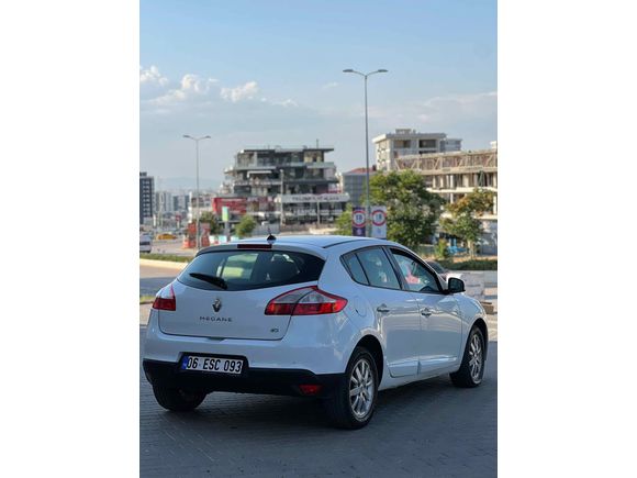 Sahibinden Renault Megane 1.5 dCi Privilege 2012 Model 