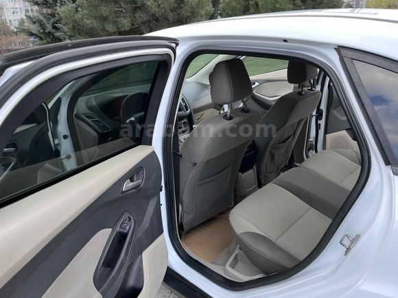 BEŞLER AUTO DAN 2012 MODEL FORD FOCUS TREND X  HATASIZ BOYASIZ