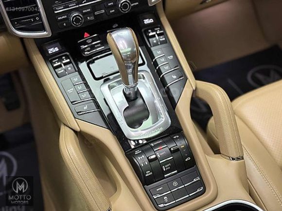 MOTTO MOTORS-Cayenne 3.0 D Tiptronic HATASIZ BAYİ ÇIKIŞLI