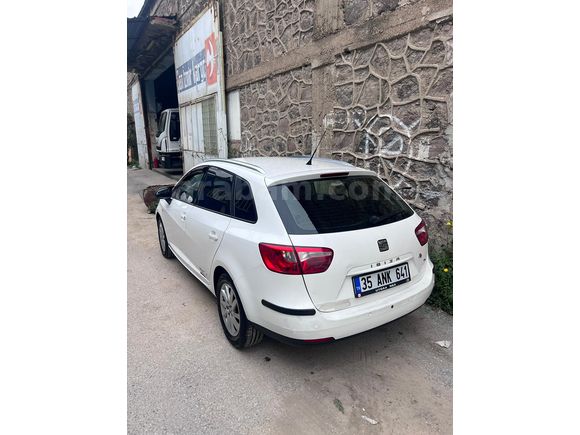 Sahibinden Masrafsız Aile Aracı 2014 Ibiza ST Otomatik Orjinal