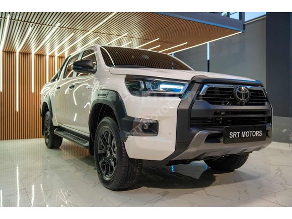 HATASIZ SERVİS BAKIMLI HİLUX INVİNCİBLE 42BİN KM %20 FATURALI