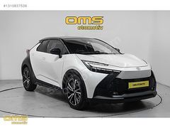 OMS OTOMOTİV'DEN 2024 C-HR HYBRİD ÇİFT RENK CAM TAVAN D.KOLTUK