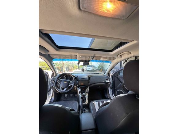 Sahibinden Chevrolet Cruze 1.6 Sport Plus 2013 Model  277.000 km Beyaz