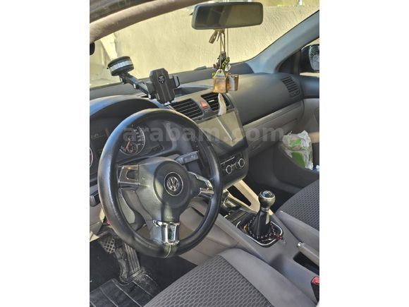 Sahibinden Volkswagen Jetta 1.6 Primeline 2010 Model  250.000 km Siyah