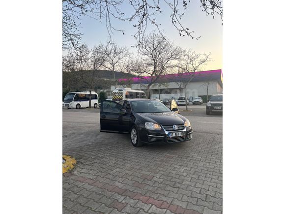 Sahibinden Volkswagen Jetta 1.6 Primeline 2010 Model  250.000 km Siyah