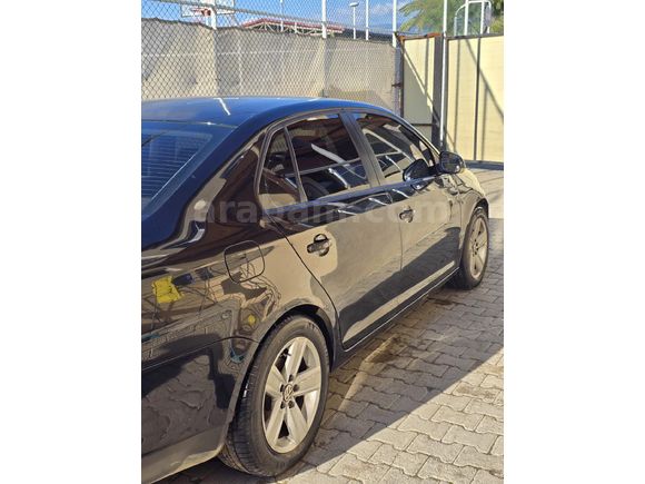 Sahibinden Volkswagen Jetta 1.6 Primeline 2010 Model  250.000 km Siyah