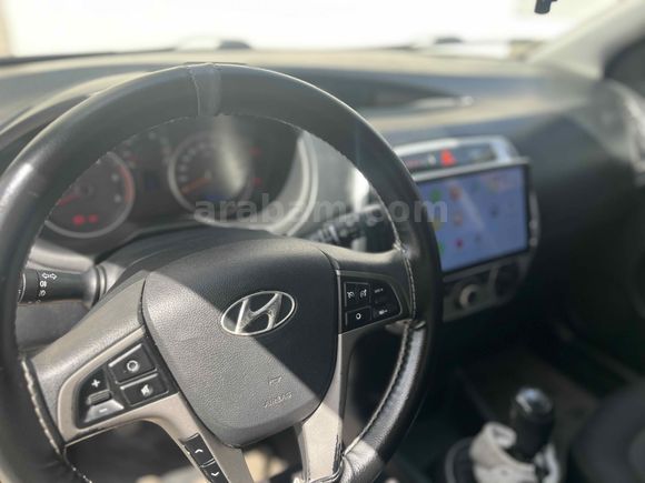 Düşük km  i20 1.4 CRDi Sense  6 ileri 