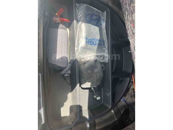 Düşük km  i20 1.4 CRDi Sense  6 ileri 