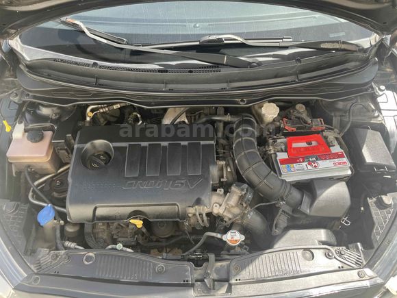 Düşük km  i20 1.4 CRDi Sense  6 ileri 