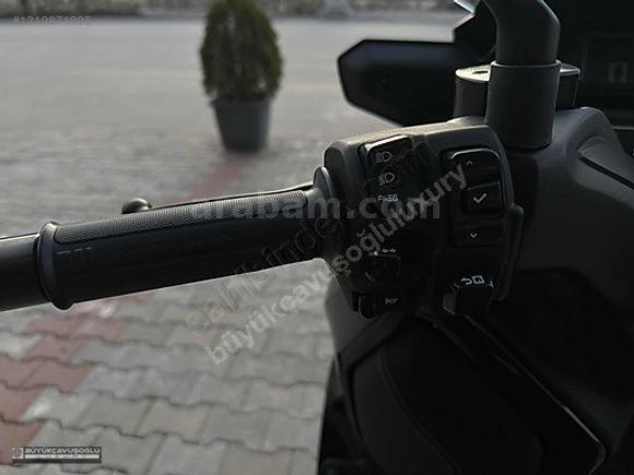 4.900'DE SIFIRDAN FARKSIZ YAMAHA X-MAX TECHMAX MAT SİYAH