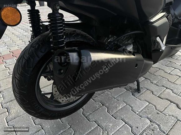4.900'DE SIFIRDAN FARKSIZ YAMAHA X-MAX TECHMAX MAT SİYAH