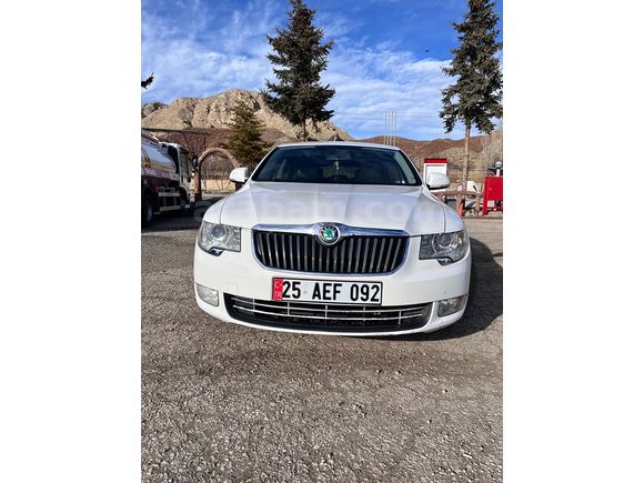 Sahibinden Skoda SuperB 1.6 TDI Comfort 2012 Model Hatasız Boyasız Değişensiz