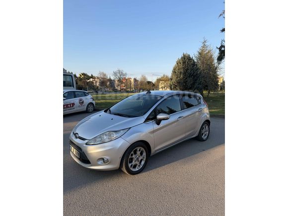 Sahibinden Ford Fiesta 1.4 TDCi Titanium 2012 Model 