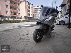 BAYİ GARANTİSİ DEVAM EDİYOR HATASIZ ÇİZİKSİZ HONDA PCX125