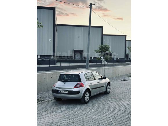 Sahibinden Renault Megane 1.4 Authentique 2005 Model 
