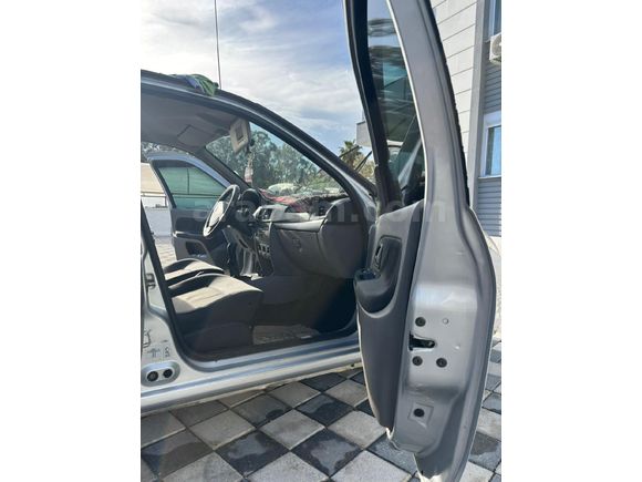 Sahibinden Renault Symbol 1.5 dCi Authentique 2012 Model