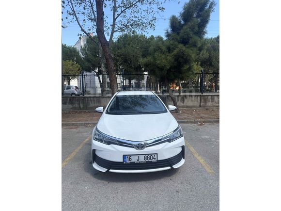 Sahibinden Hatasız Toyota Corolla 1.33 Life 2017 Model 