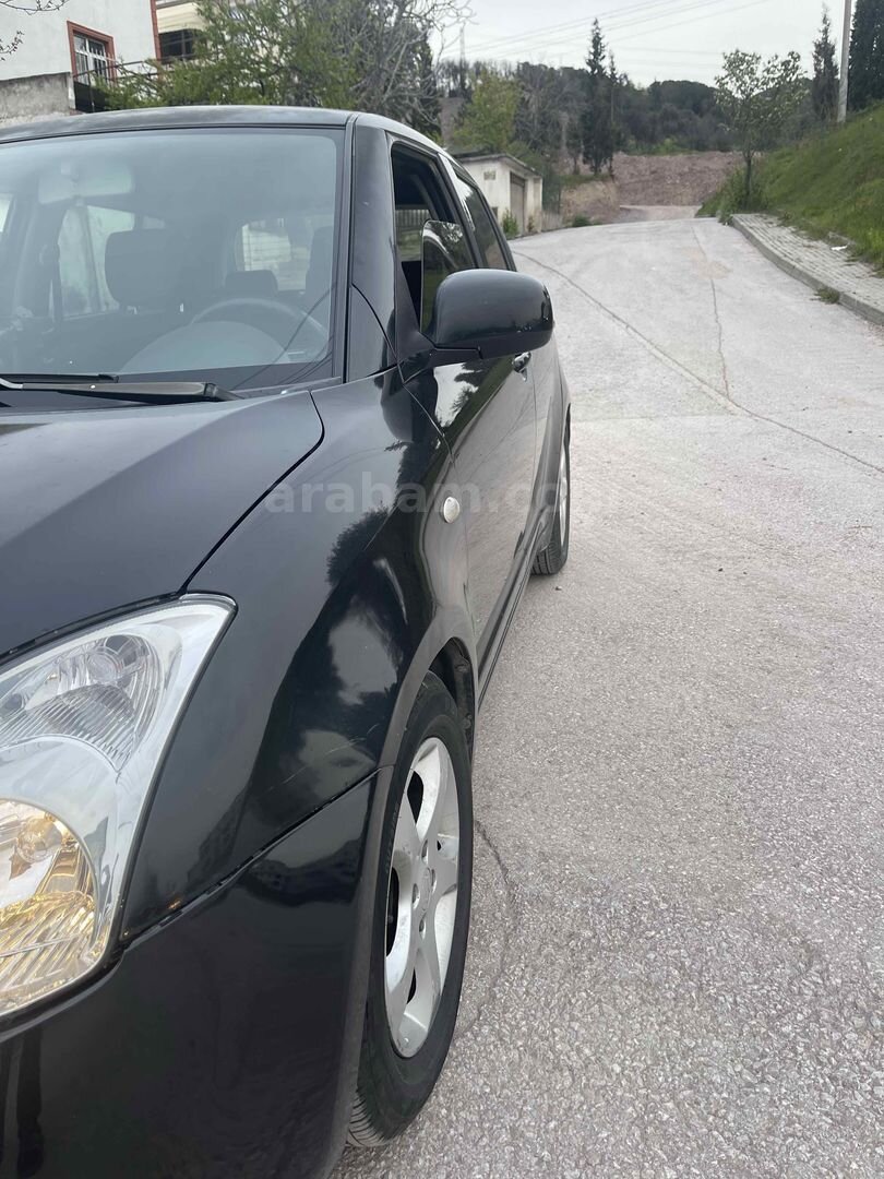 Sahibinden Suzuki Swift 1.5 AT 2007 Model Kocaeli 190.000 km Siyah 2