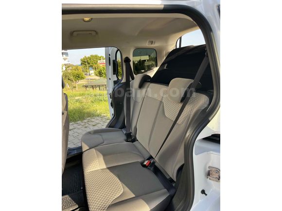 Sahibinden Ford Tourneo Courier 1.5 TDCi Titanium Plus 2018 Model 