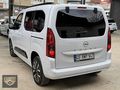KARATUT AUTO'DAN 2024 COMBO HATASIZ 1.5 DİZEL OTOMATİK CAM TAVAN