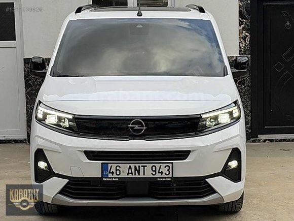 KARATUT AUTO'DAN 2024 COMBO HATASIZ 1.5 DİZEL OTOMATİK CAM TAVAN