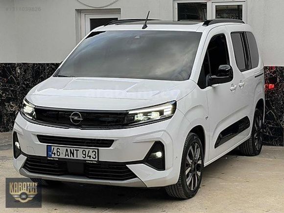 KARATUT AUTO'DAN 2024 COMBO HATASIZ 1.5 DİZEL OTOMATİK CAM TAVAN