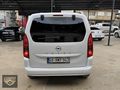 KARATUT AUTO'DAN 2024 COMBO HATASIZ 1.5 DİZEL OTOMATİK CAM TAVAN