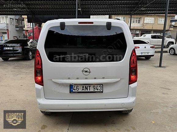 KARATUT AUTO'DAN 2024 COMBO HATASIZ 1.5 DİZEL OTOMATİK CAM TAVAN