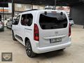 KARATUT AUTO'DAN 2024 COMBO HATASIZ 1.5 DİZEL OTOMATİK CAM TAVAN