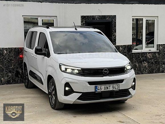 KARATUT AUTO'DAN 2024 COMBO HATASIZ 1.5 DİZEL OTOMATİK CAM TAVAN