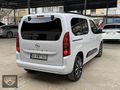 KARATUT AUTO'DAN 2024 COMBO HATASIZ 1.5 DİZEL OTOMATİK CAM TAVAN