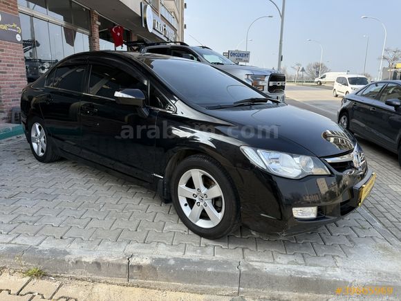 ARGEDEN DEĞİŞENSİZ TRAMERSİZ DÜŞÜK KM HONDA CIVIC PREMİUM