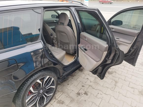 Acil Volvo V50