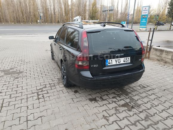 Acil Volvo V50